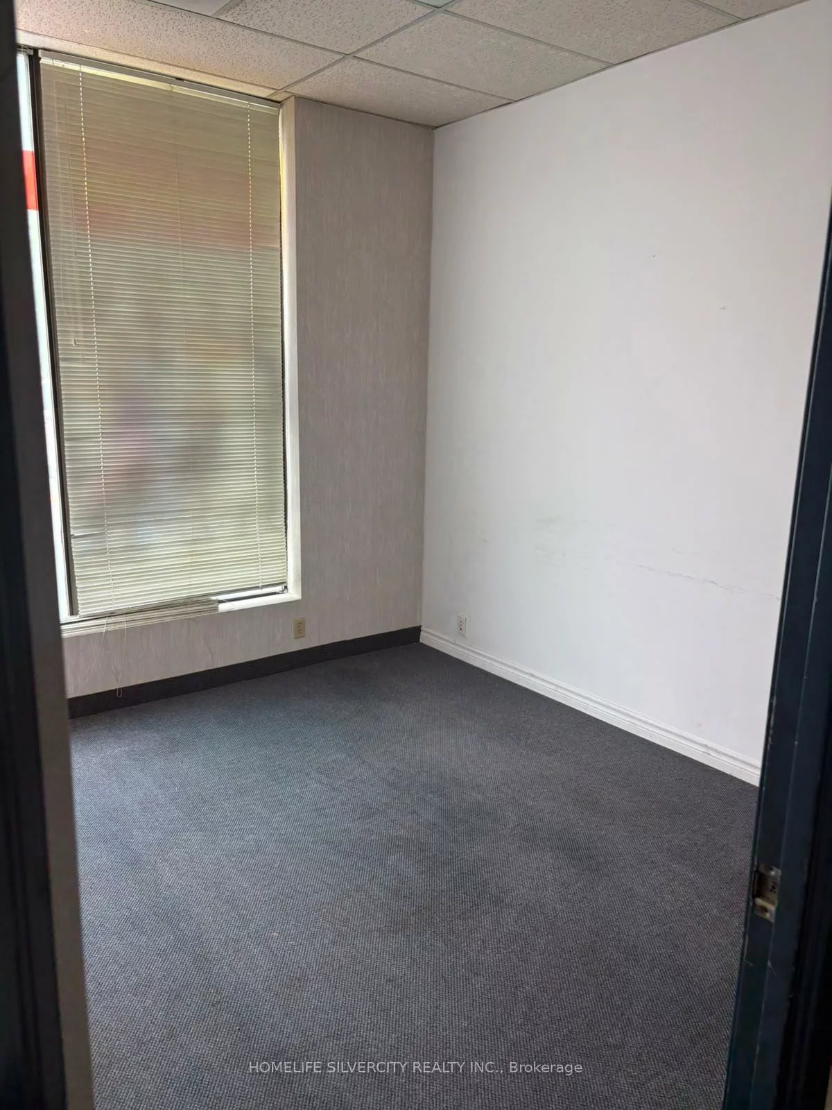 975, Mid-Way, Northeast, Mississauga