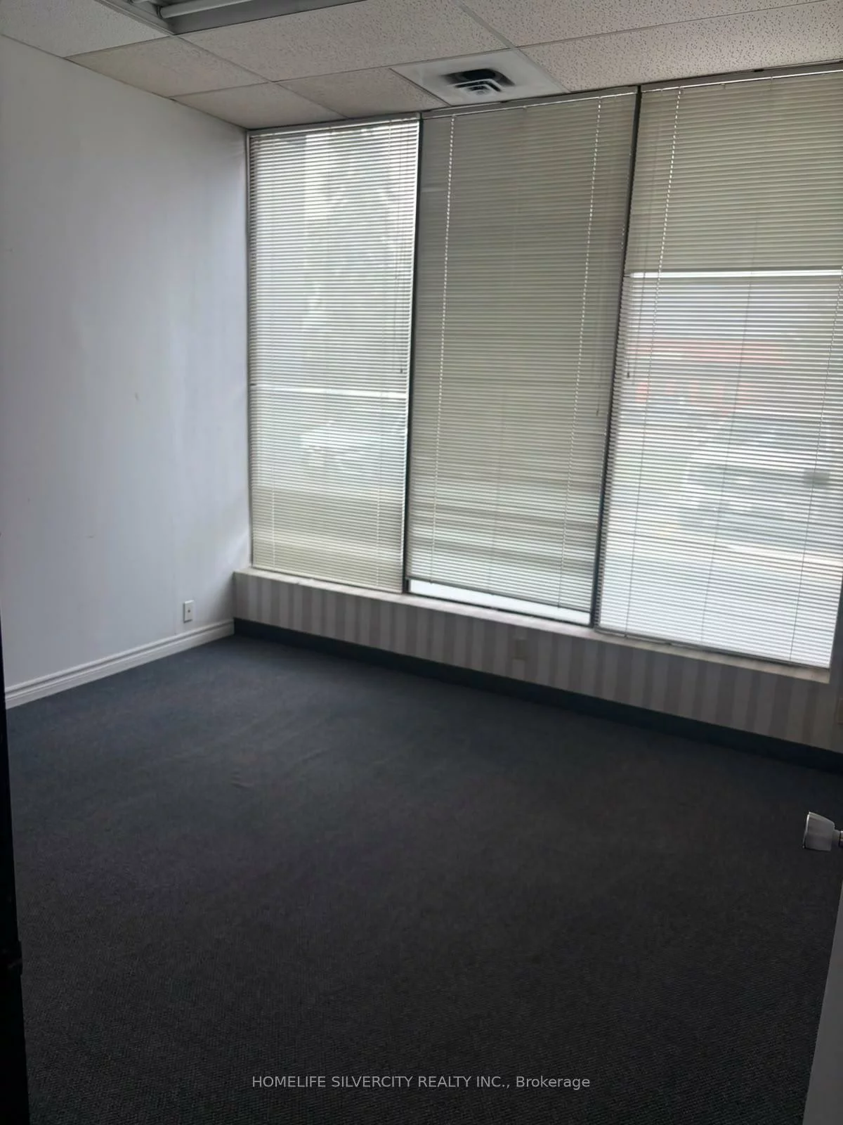 975, Mid-Way, Northeast, Mississauga