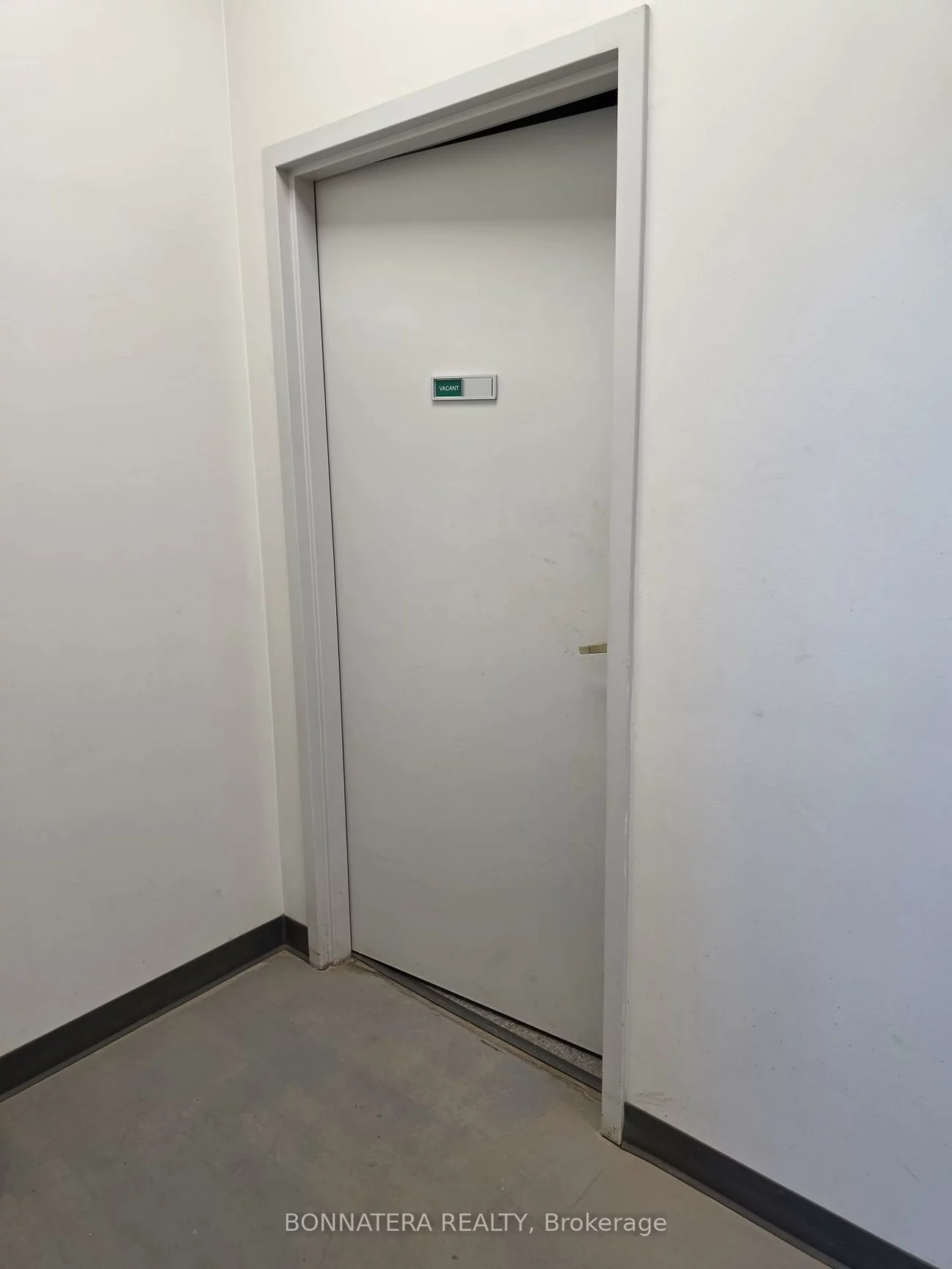 3330, Ridgeway, Western Business Park, Mississauga