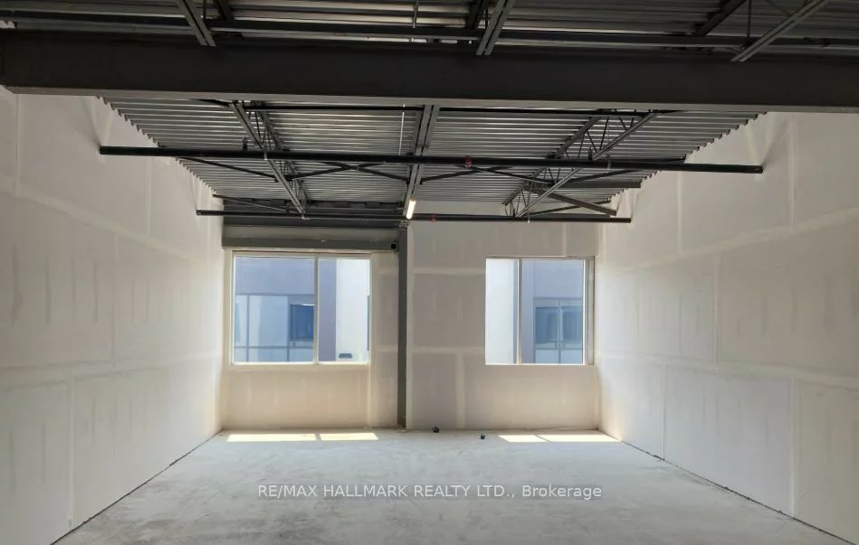 5260, Solar, Airport Corporate, Mississauga