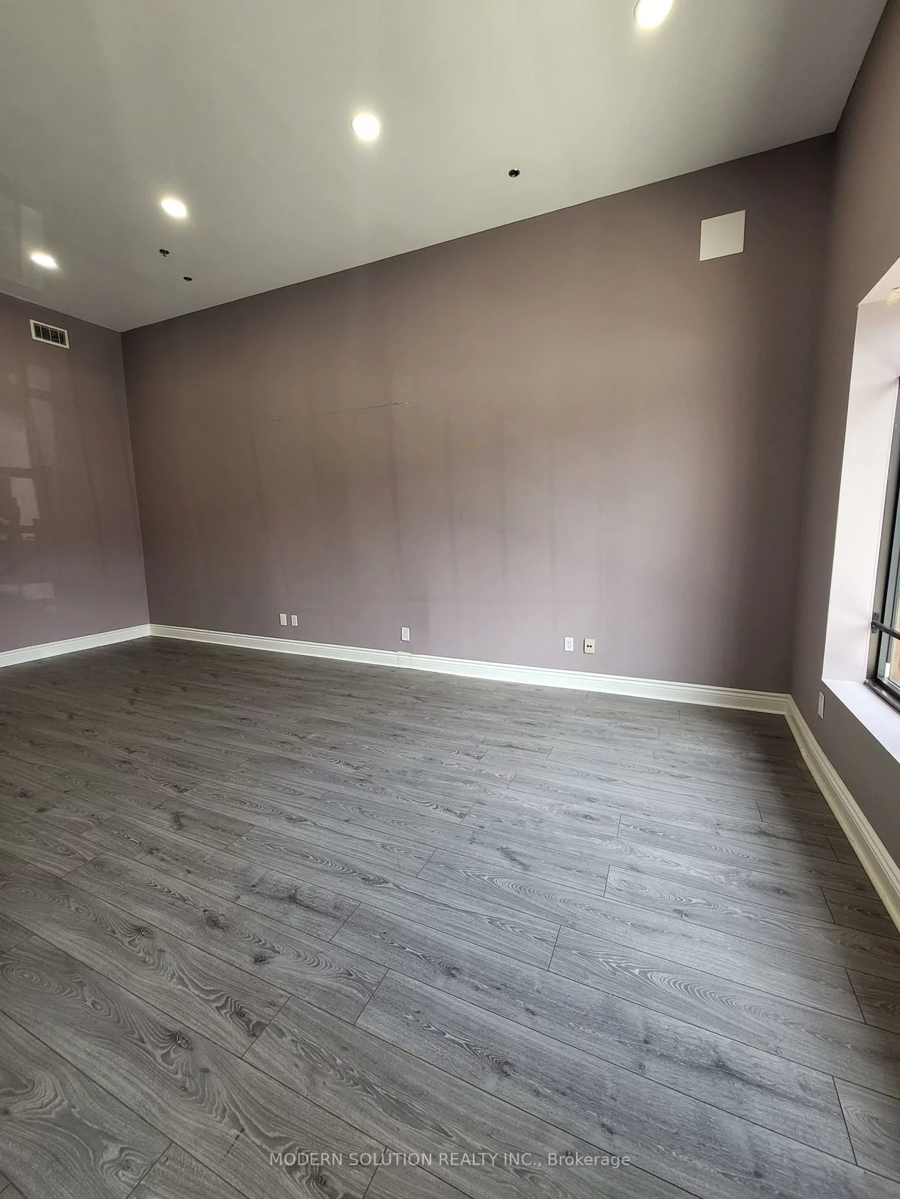 6790, Davand, Northeast, Mississauga