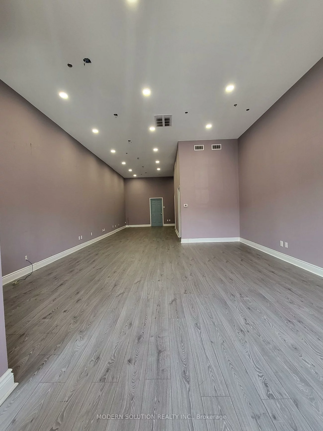 6790, Davand, Northeast, Mississauga
