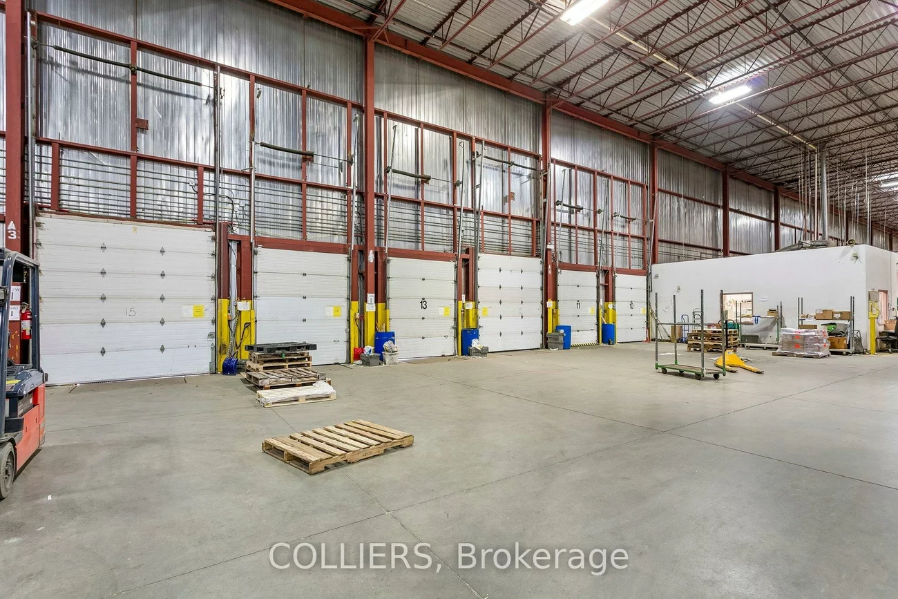 1030, Courtneypark, Northeast, Mississauga