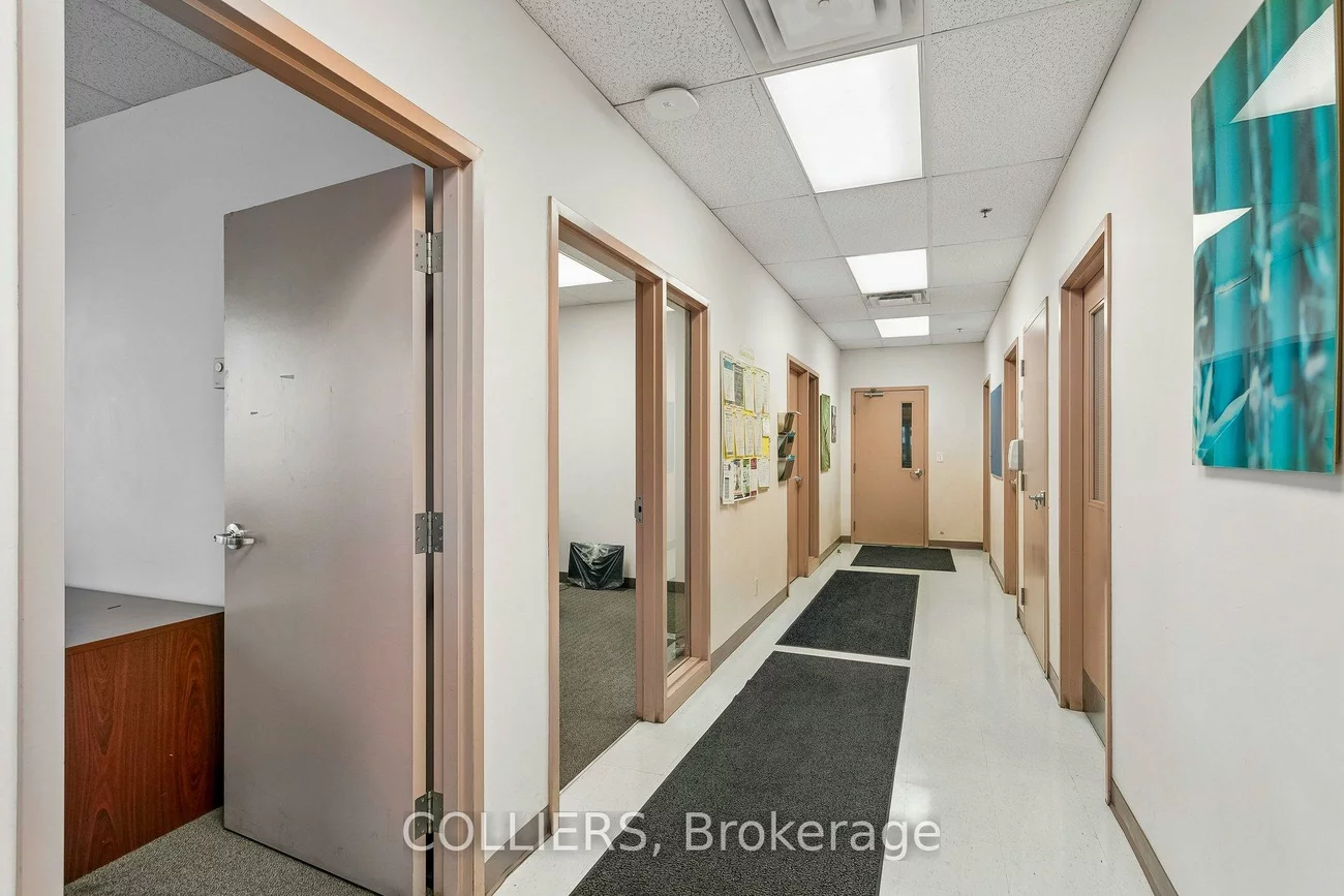 1030, Courtneypark, Northeast, Mississauga