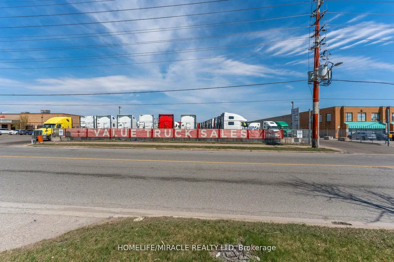 6749, Columbus, Northeast, Mississauga