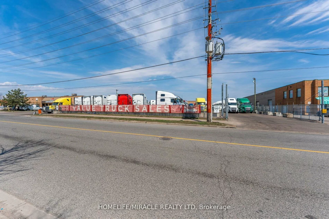 6749, Columbus, Northeast, Mississauga