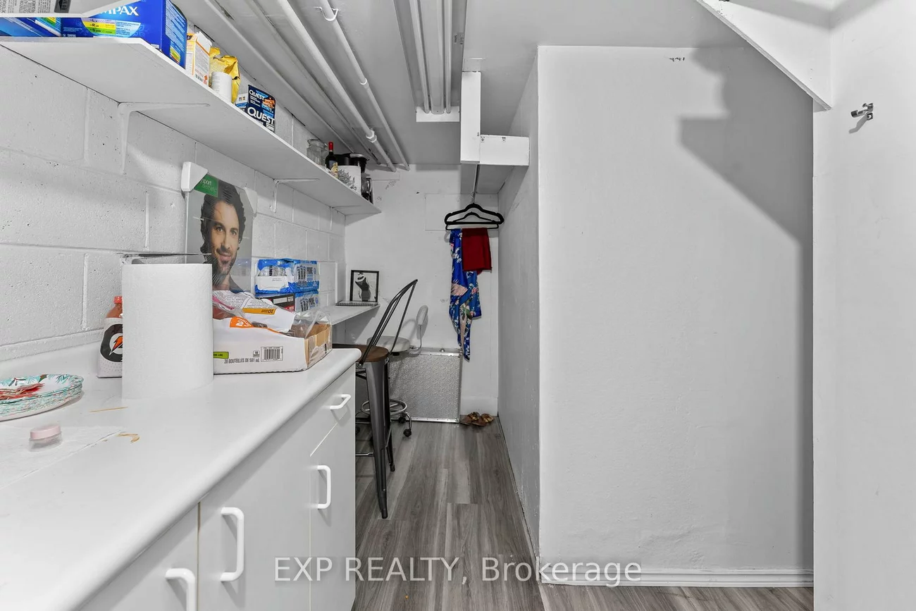 213, Lakeshore, Port Credit, Mississauga