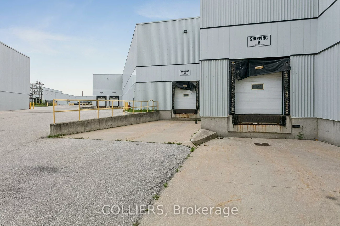 1045, Middlegate, Dixie, Mississauga
