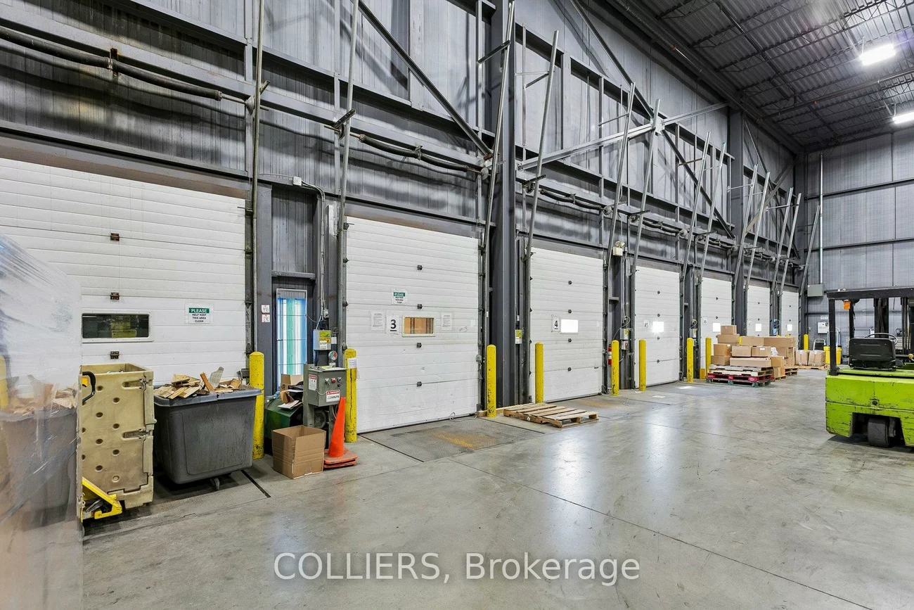 1045, Middlegate, Dixie, Mississauga