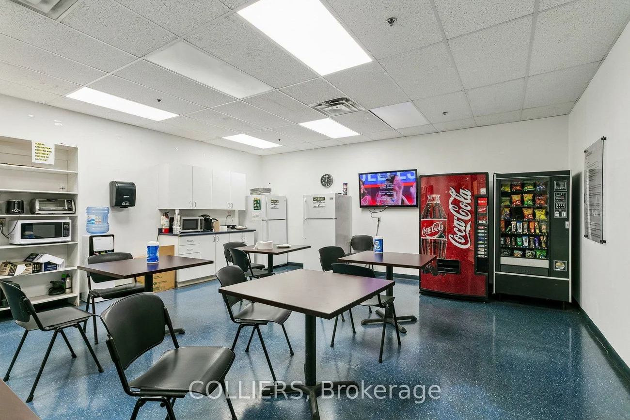 1045, Middlegate, Dixie, Mississauga