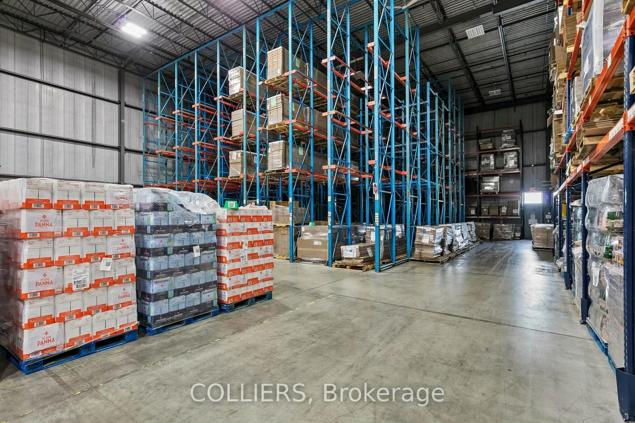 1045, Middlegate, Dixie, Mississauga