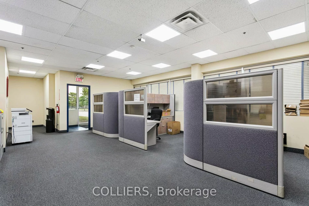 1045, Middlegate, Dixie, Mississauga