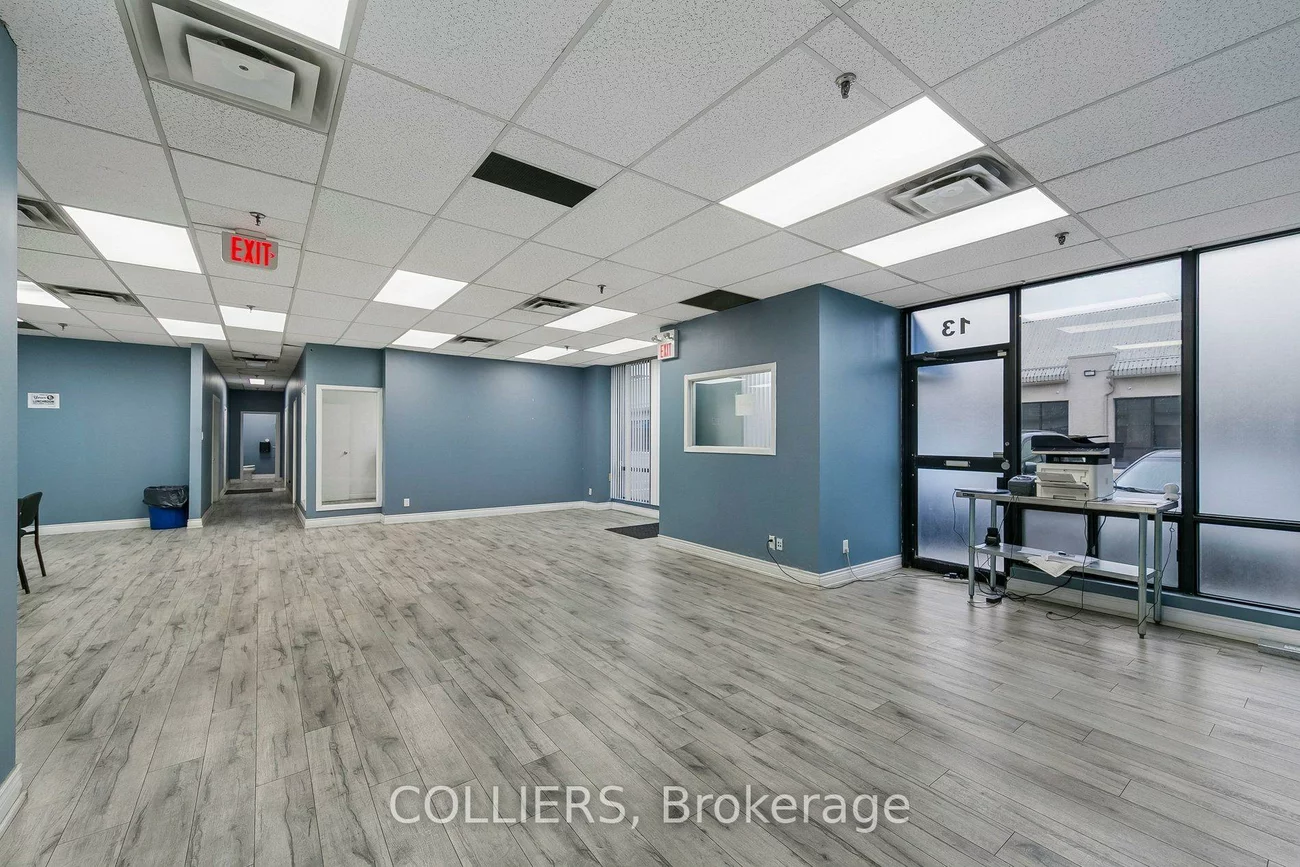 6665, Tomken, Northeast, Mississauga