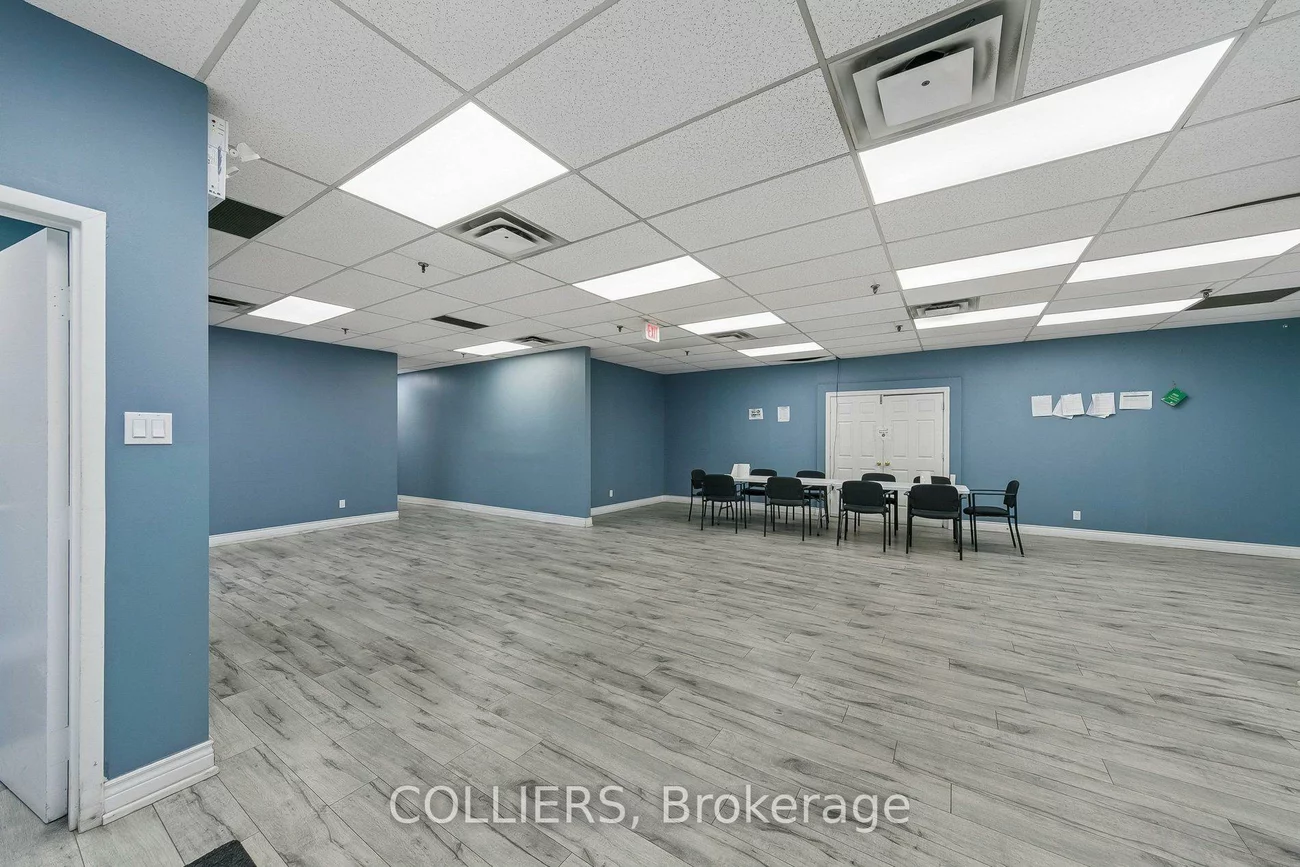 6665, Tomken, Northeast, Mississauga