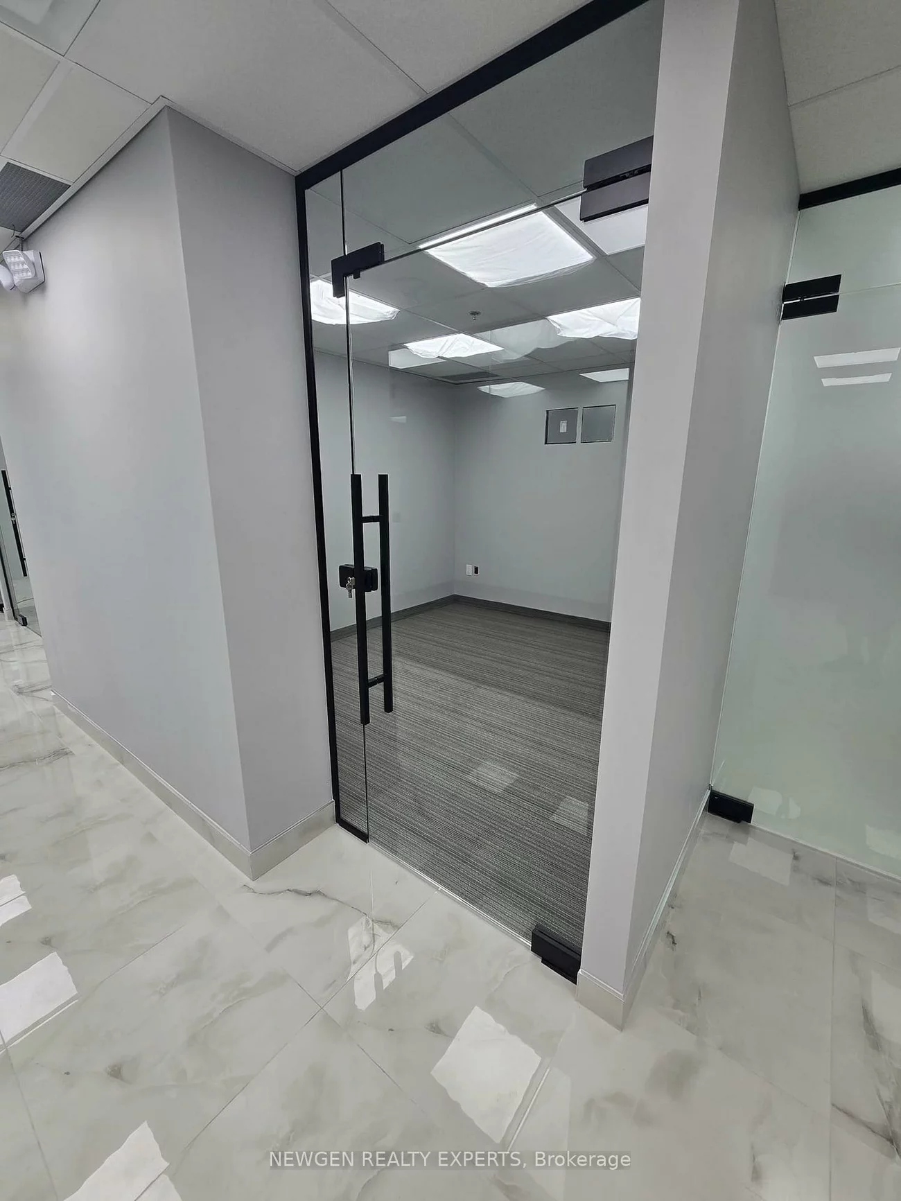 4023, The Exchange, City Centre, Mississauga