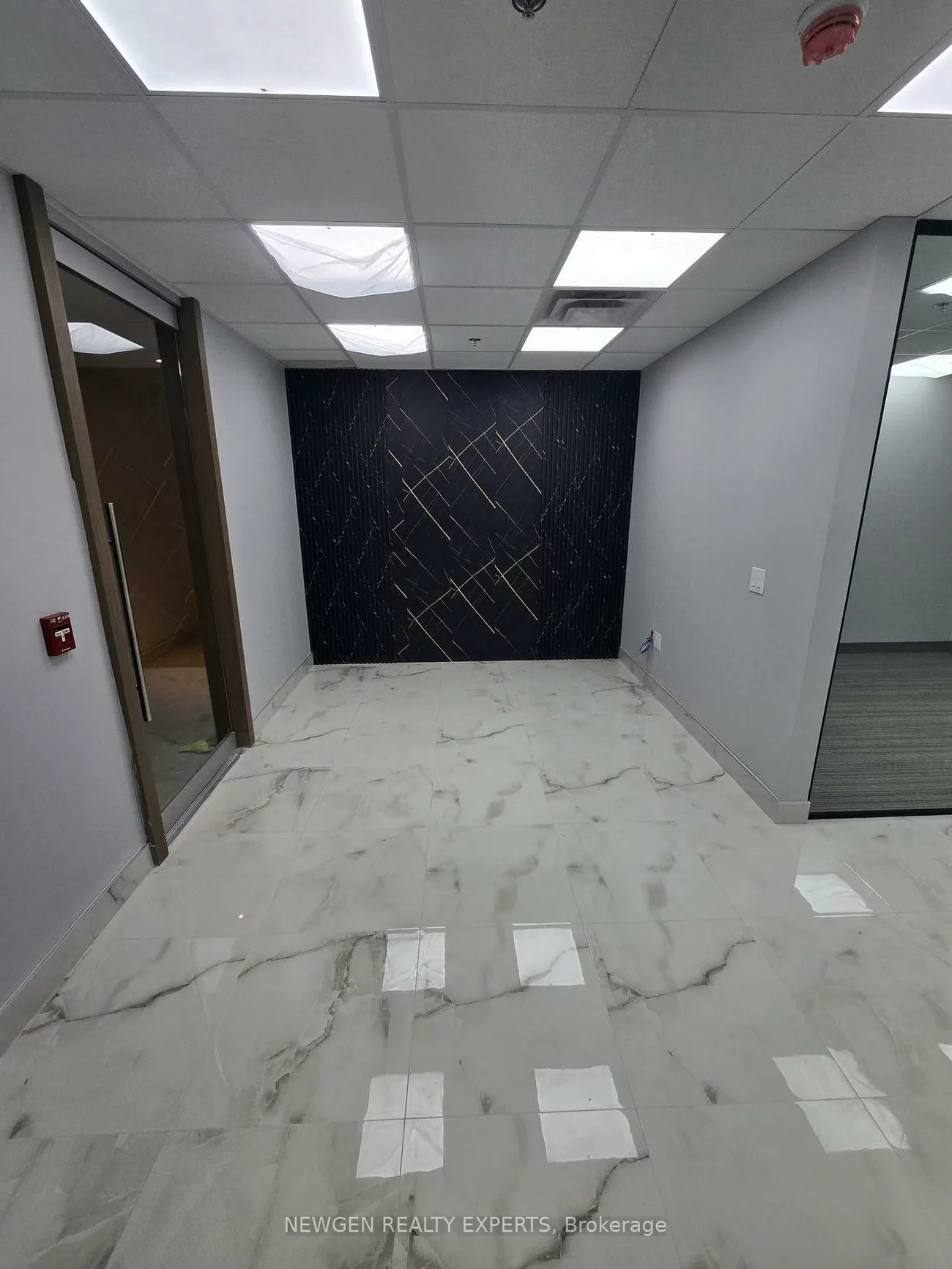 4023, The Exchange, City Centre, Mississauga
