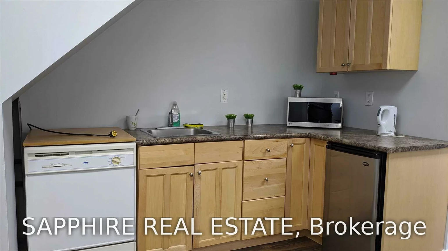 7885, Tranmere, Northeast, Mississauga