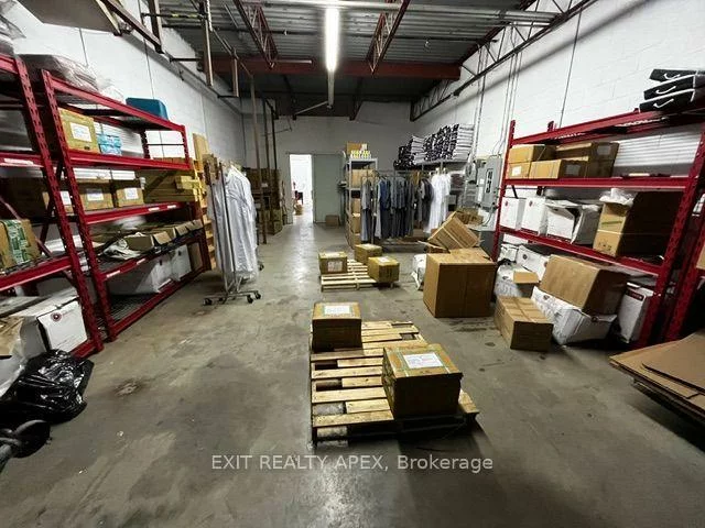 3045, Southcreek, Dixie, Mississauga