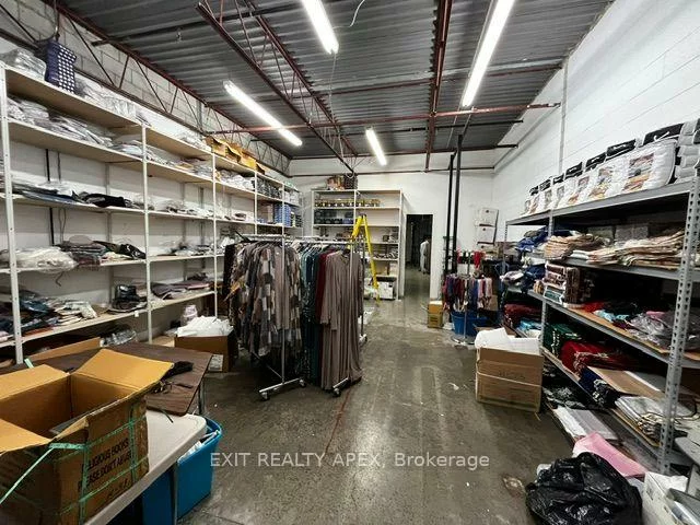 3045, Southcreek, Dixie, Mississauga