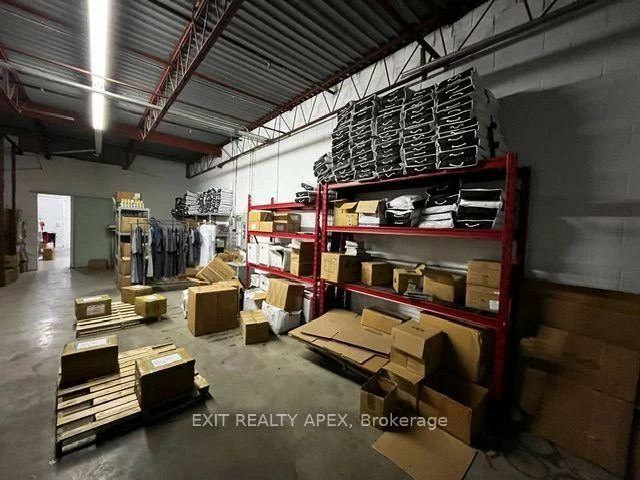3045, Southcreek, Dixie, Mississauga