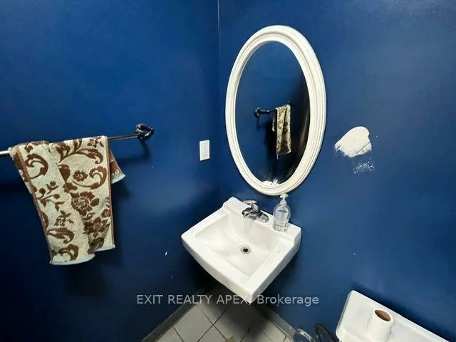 3045, Southcreek, Dixie, Mississauga