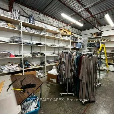 3045, Southcreek, Dixie, Mississauga