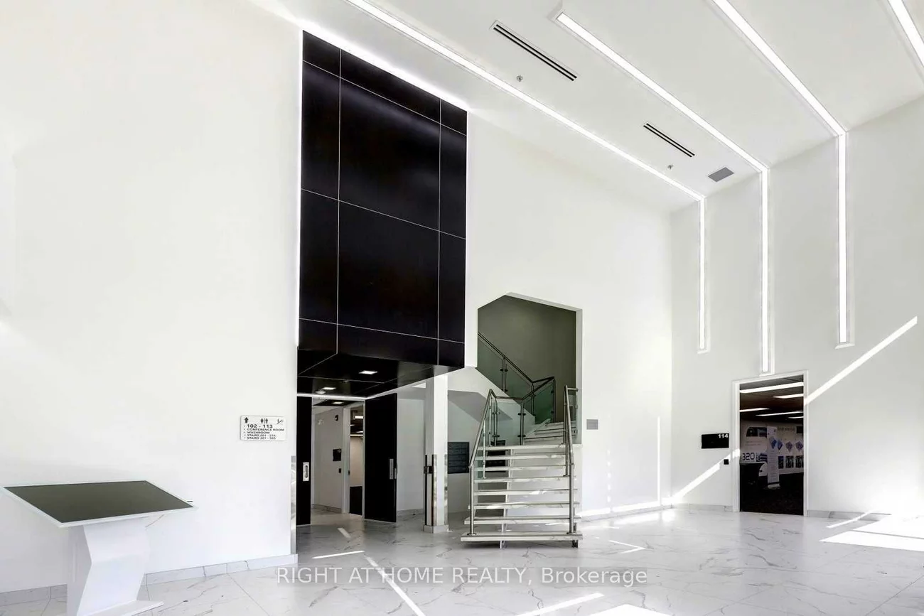 320, Matheson, Gateway, Mississauga