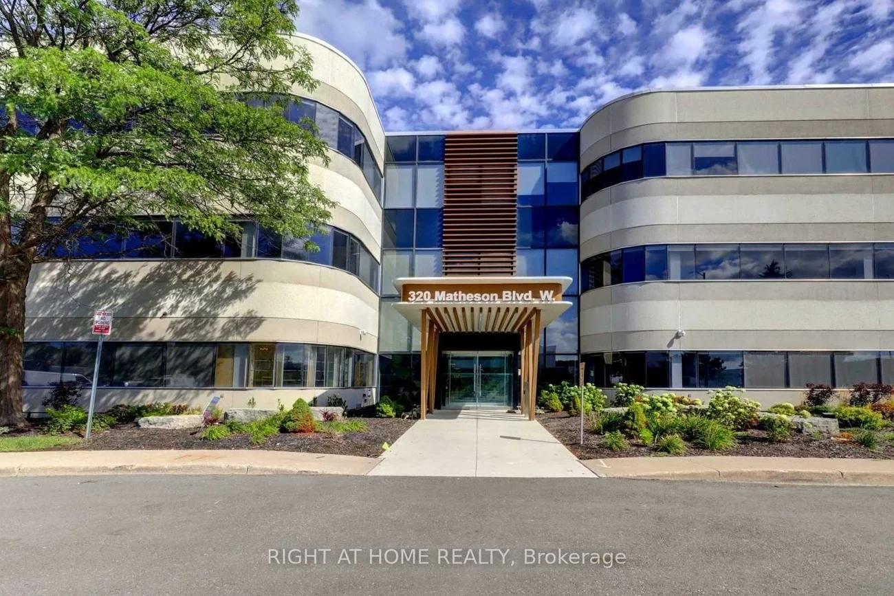 320, Matheson, Gateway, Mississauga
