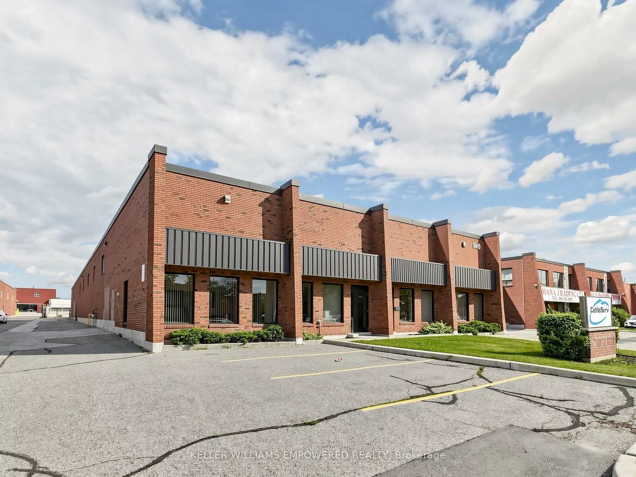 949, Kamato, Gateway, Mississauga