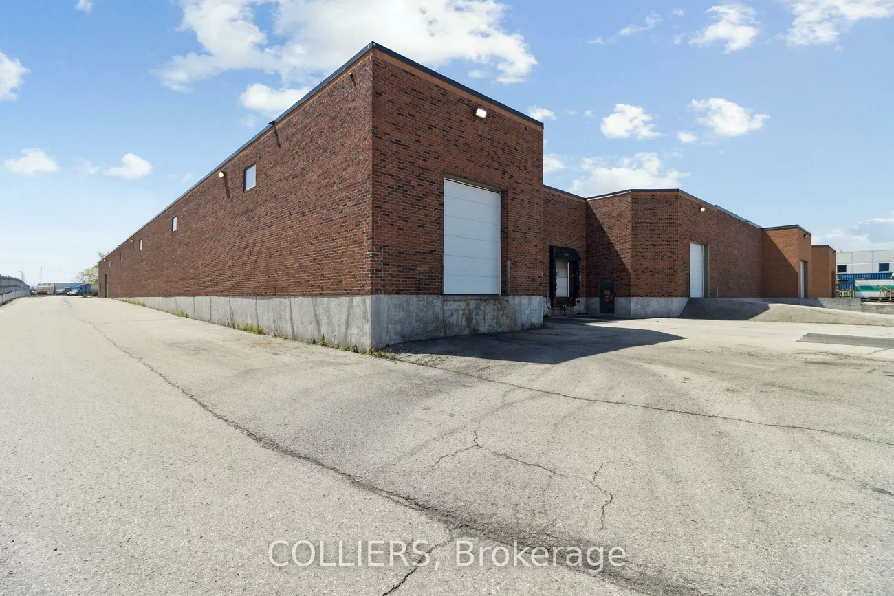 6885, Menway, Northeast, Mississauga