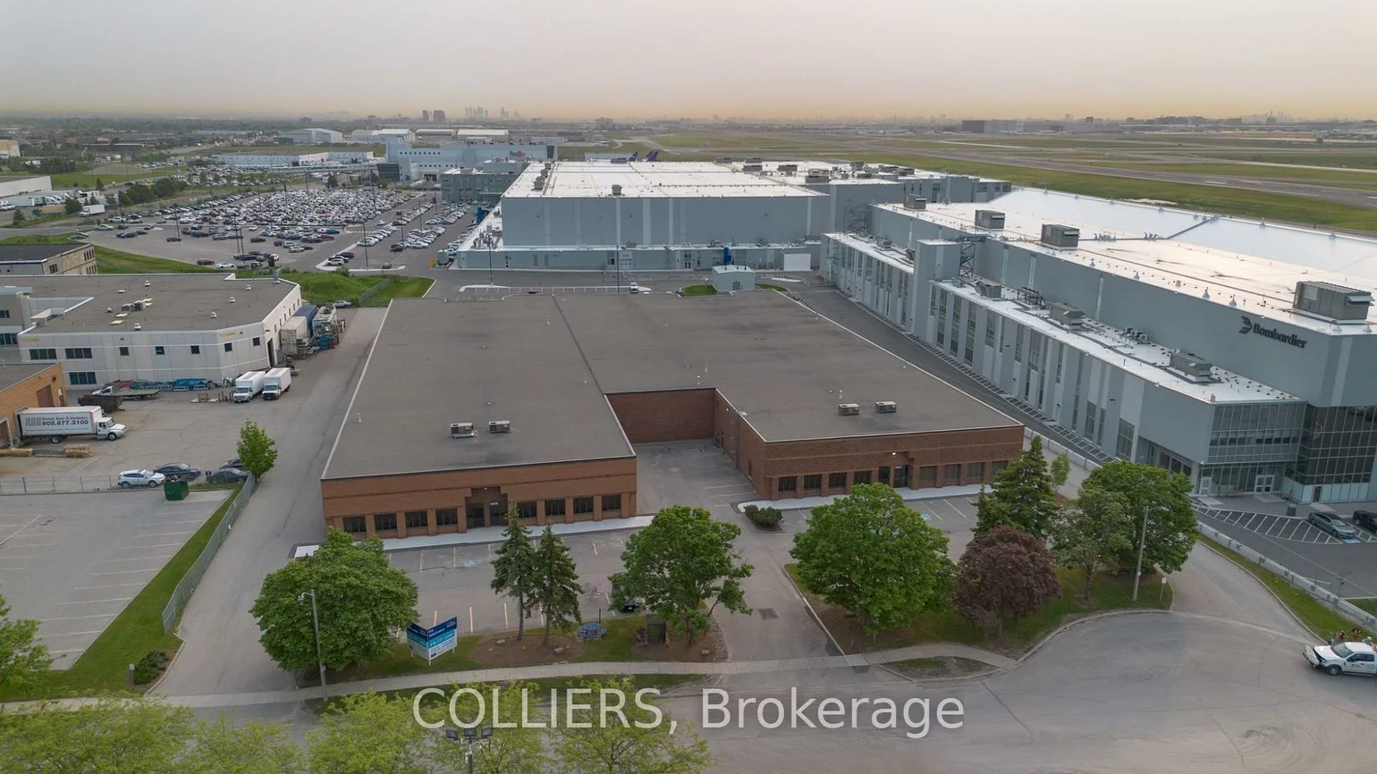 6885, Menway, Northeast, Mississauga