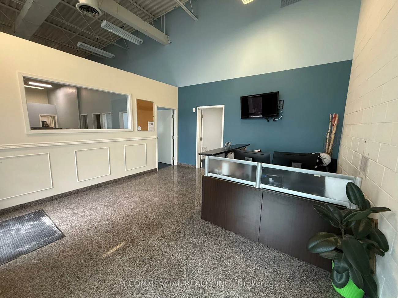 145, Traders, Gateway, Mississauga