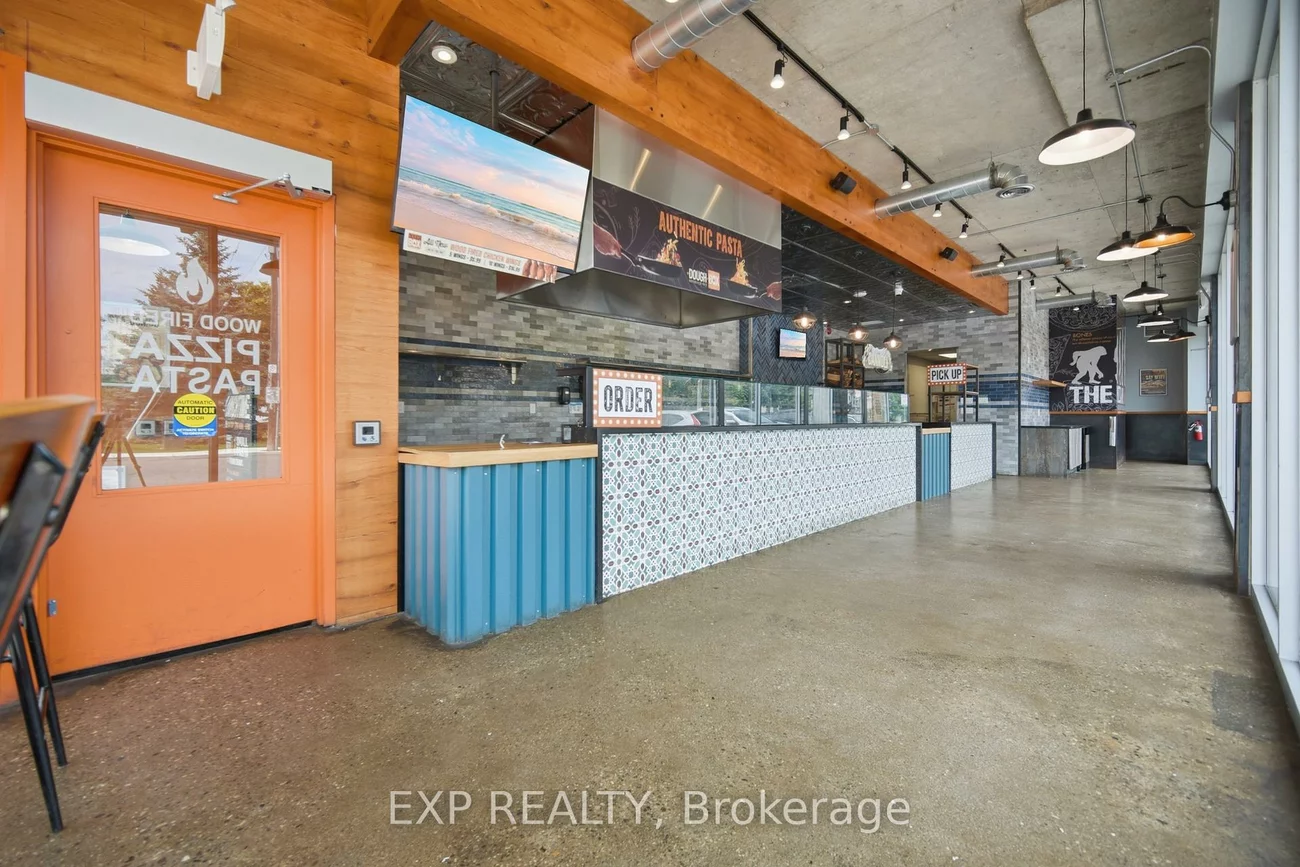 230, Lakeshore, Port Credit, Mississauga