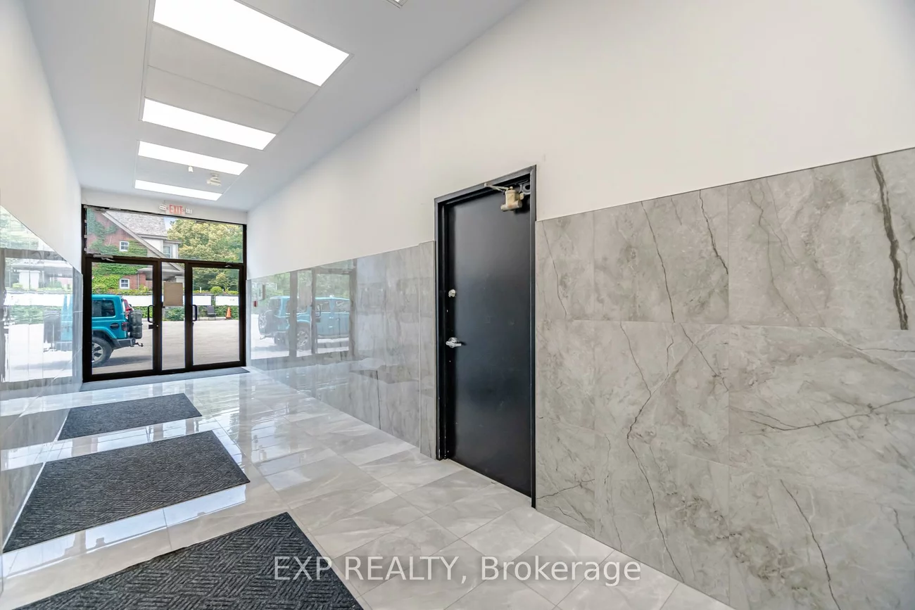 230, Lakeshore, Port Credit, Mississauga
