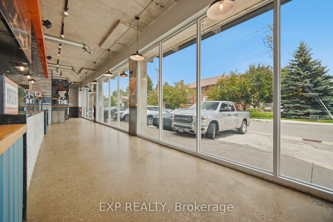 230, Lakeshore, Port Credit, Mississauga