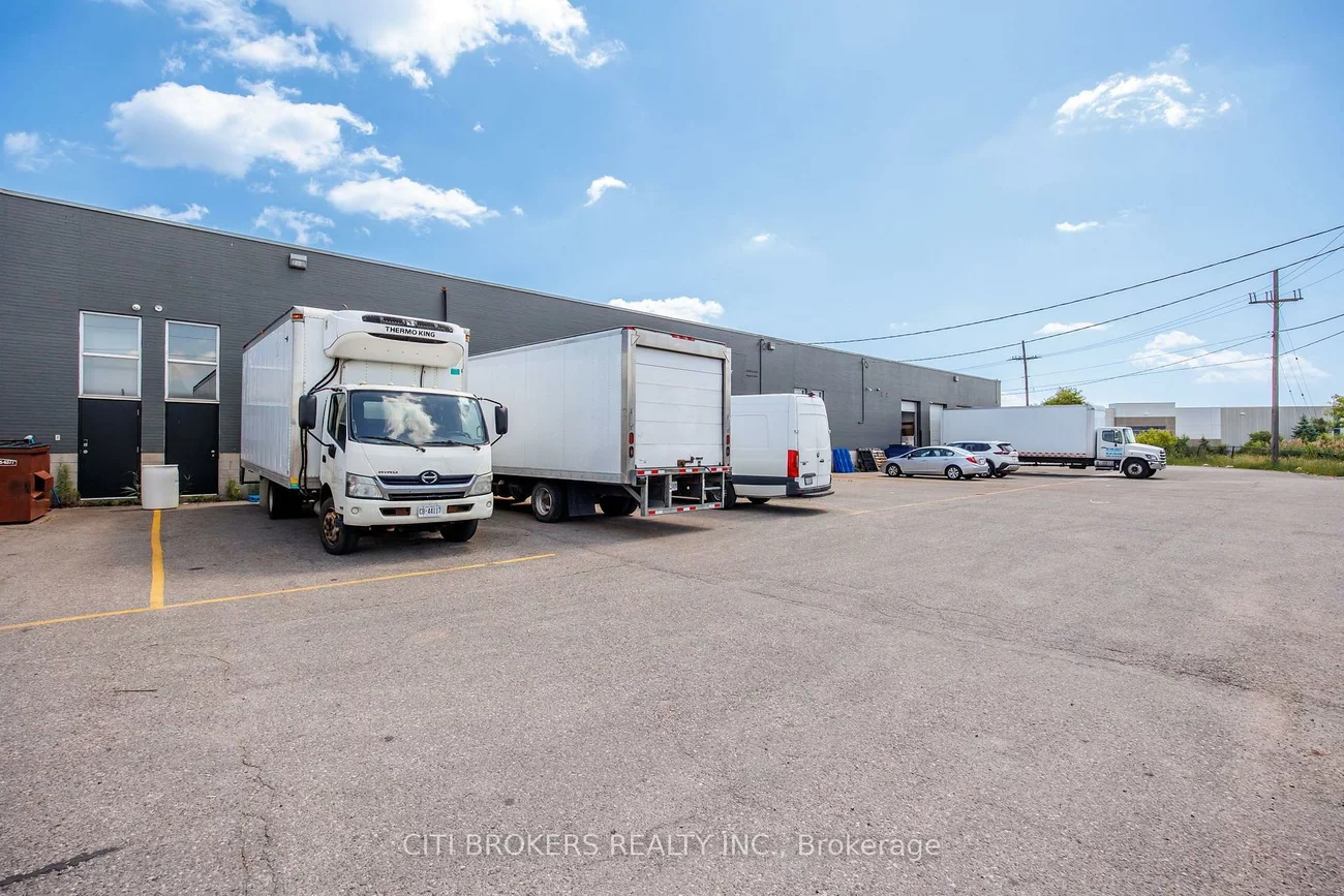 2740, Slough, Northeast, Mississauga
