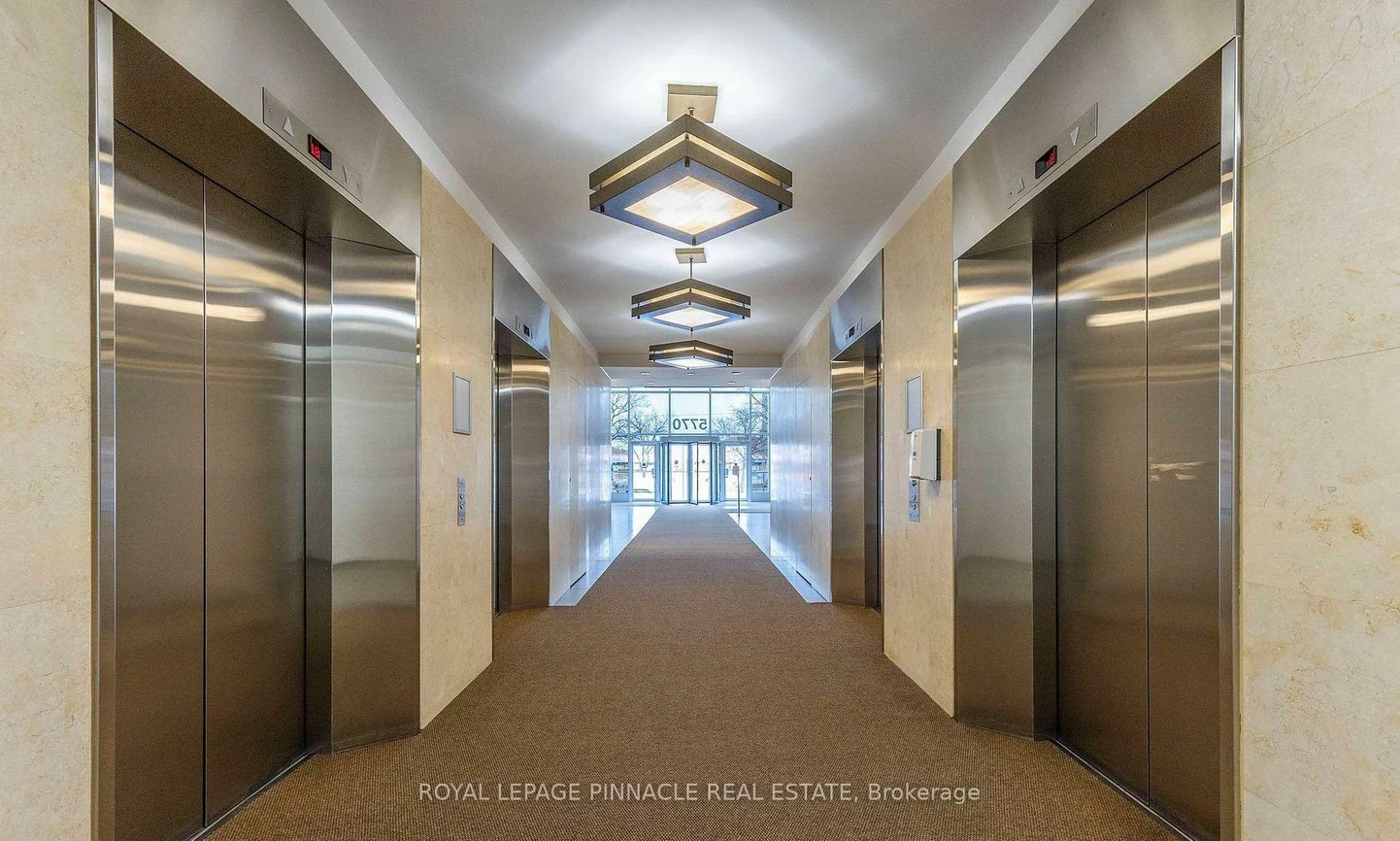 5770, Hurontario, Gateway, Mississauga