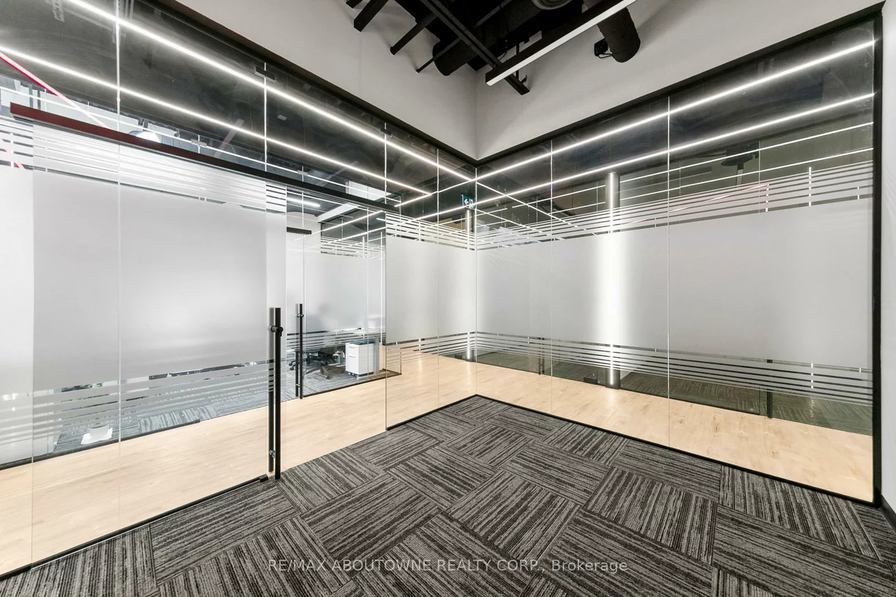 320, Matheson, Gateway, Mississauga