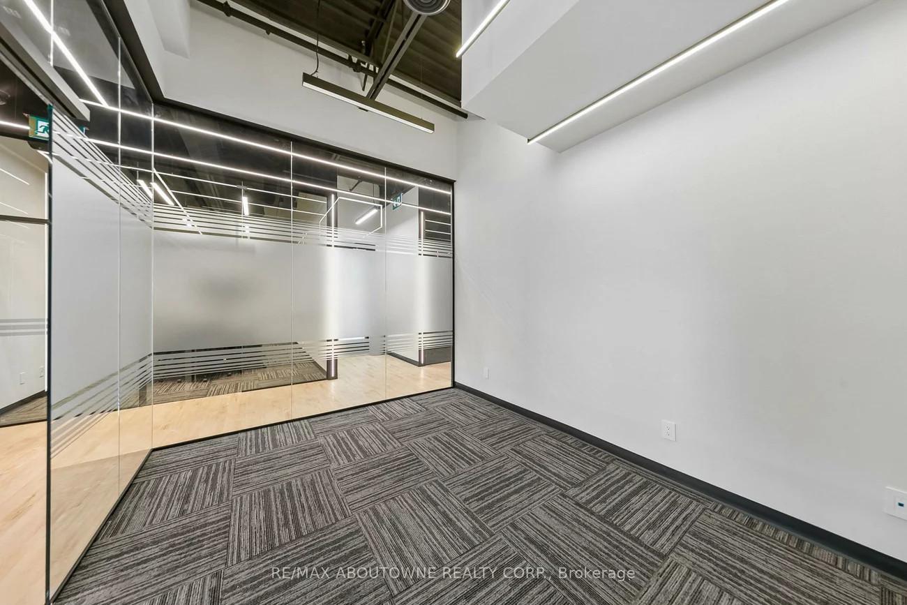 320, Matheson, Gateway, Mississauga