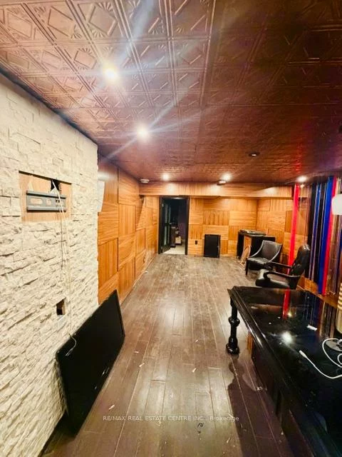 7206, Airport, Malton, Mississauga