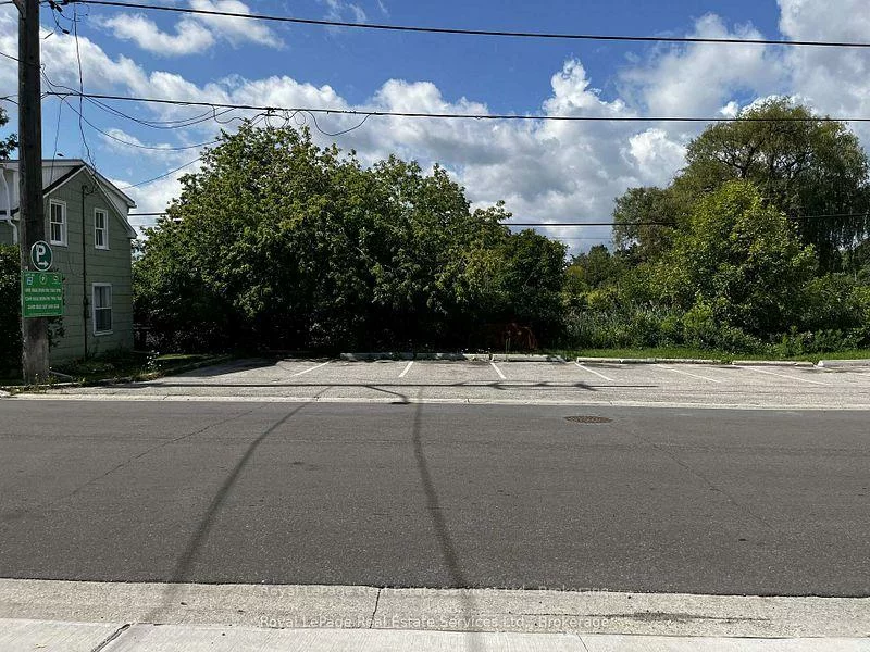 197, Broadway, Streetsville, Mississauga