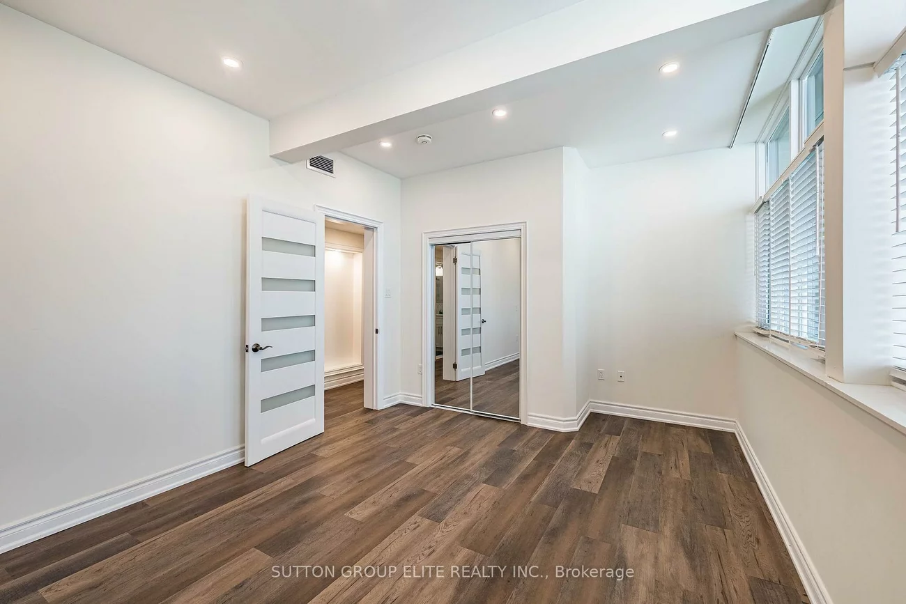 1402, South Service, Lakeview, Mississauga