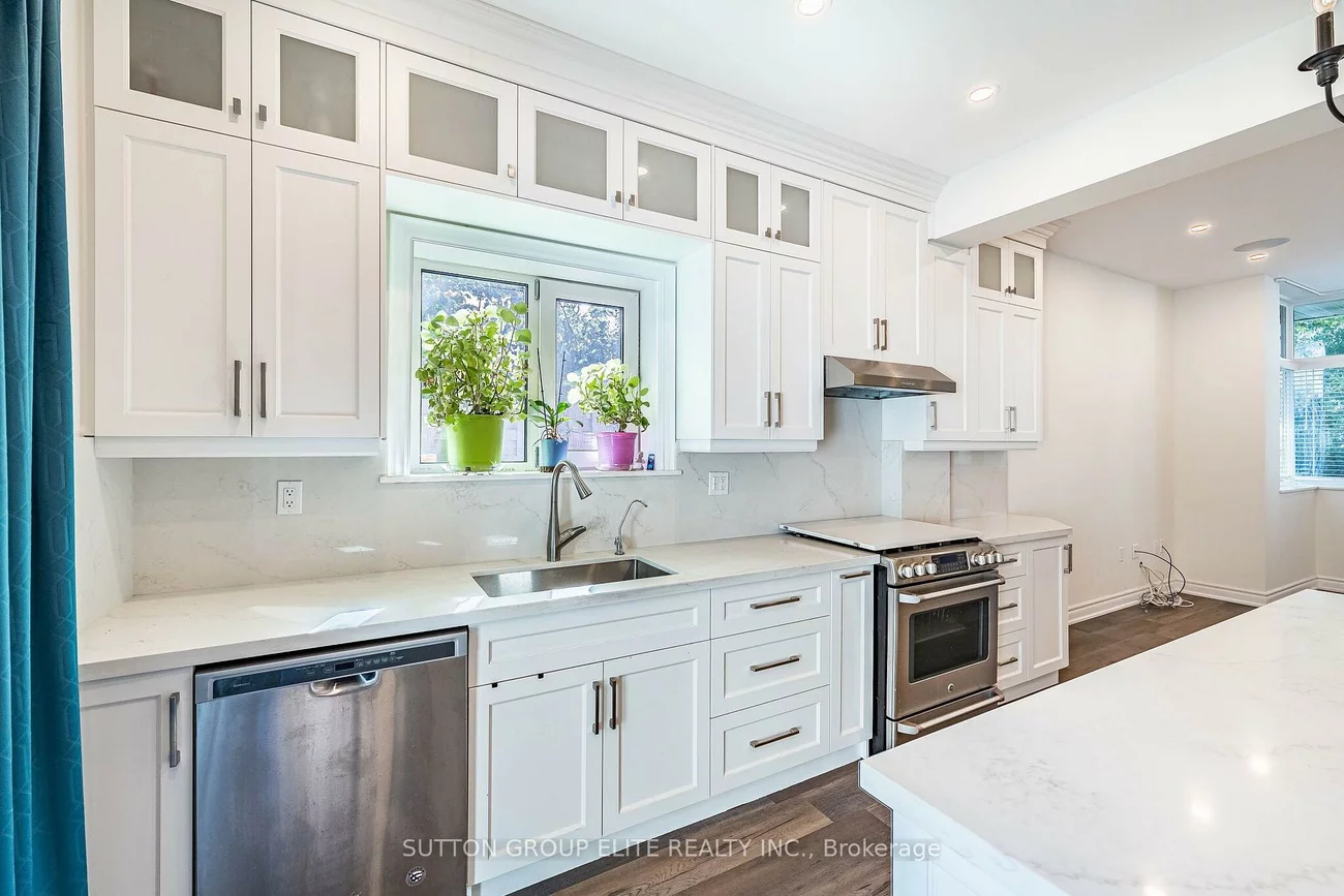 1402, South Service, Lakeview, Mississauga