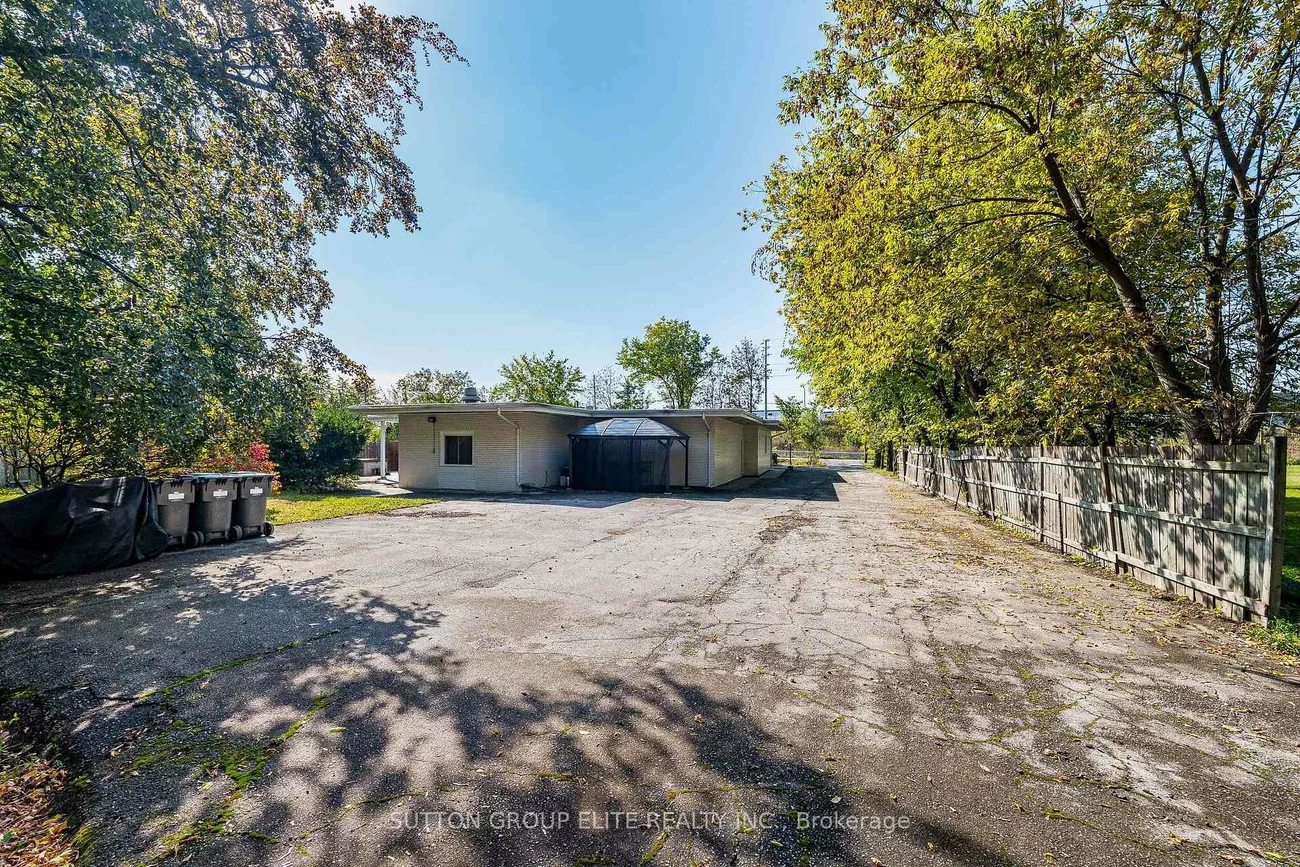 1402, South Service, Lakeview, Mississauga
