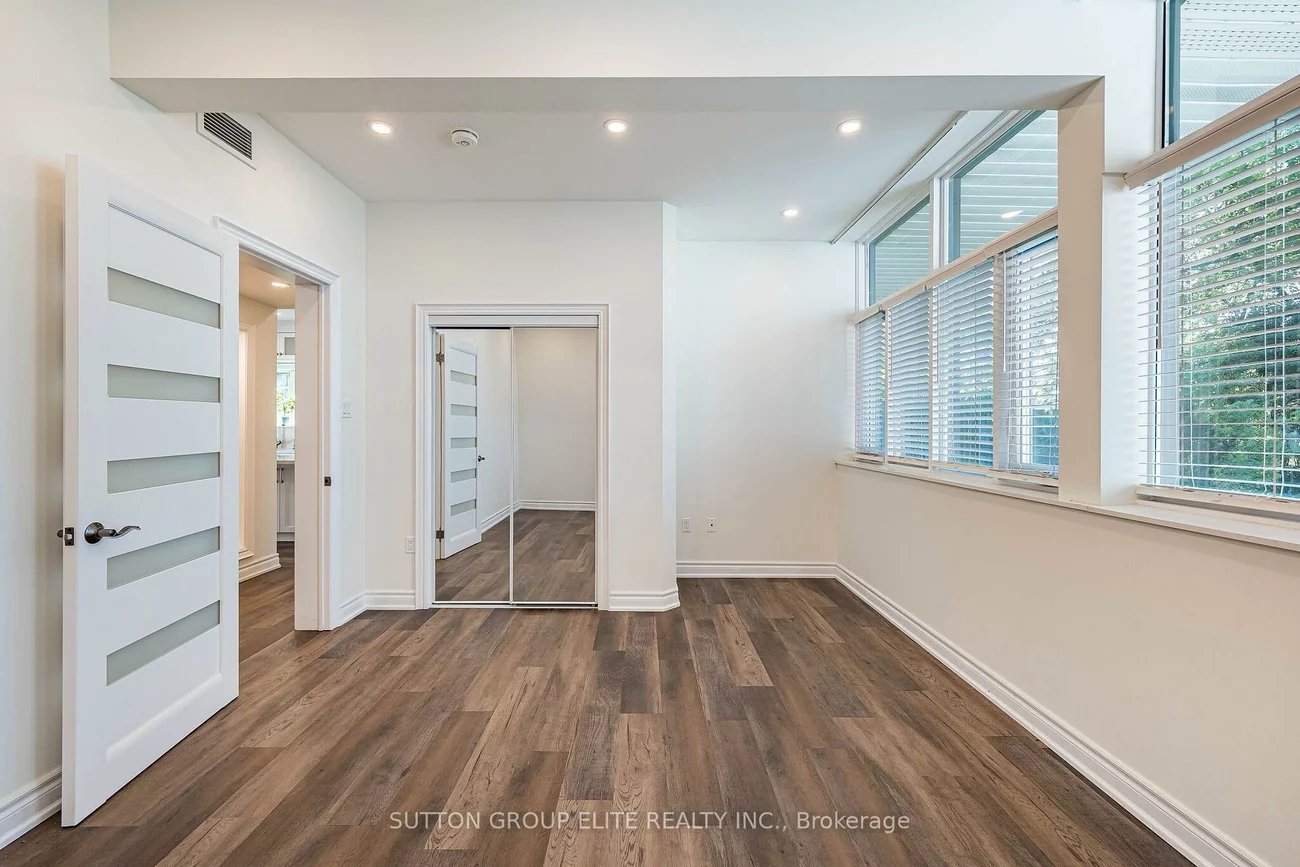 1402, South Service, Lakeview, Mississauga