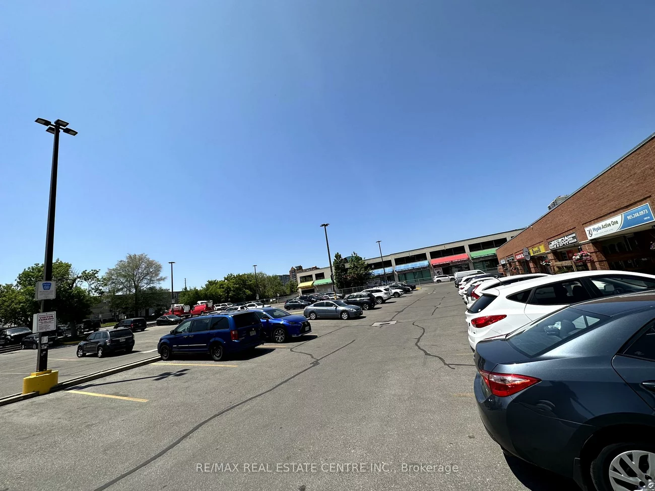 2560, Shepard, Cooksville, Mississauga