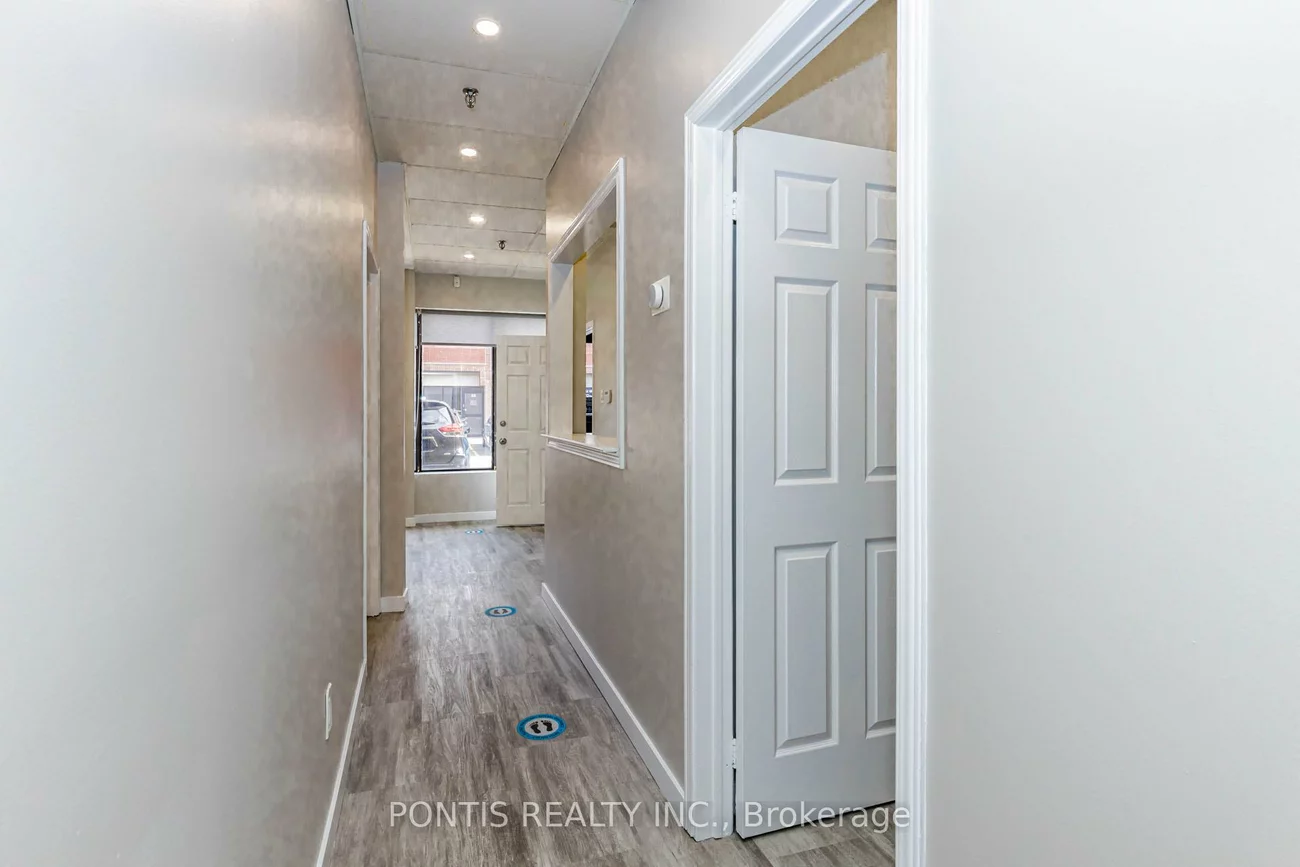 6790, Davand, Northeast, Mississauga