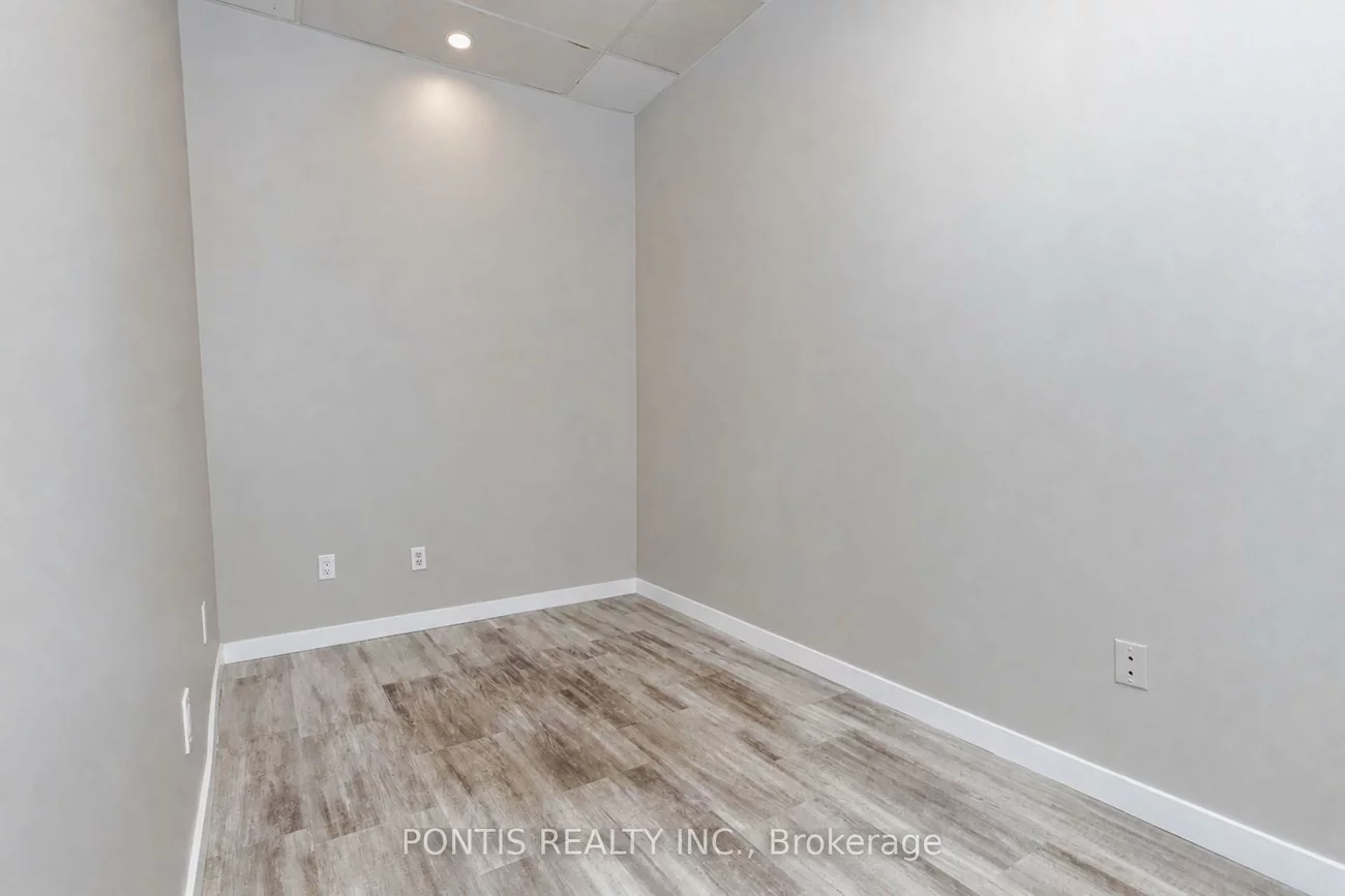 6790, Davand, Northeast, Mississauga