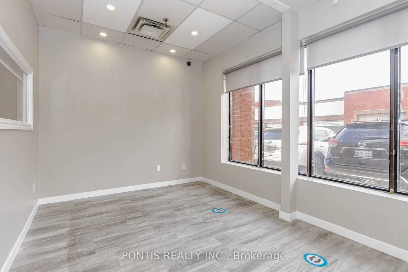 6790, Davand, Northeast, Mississauga