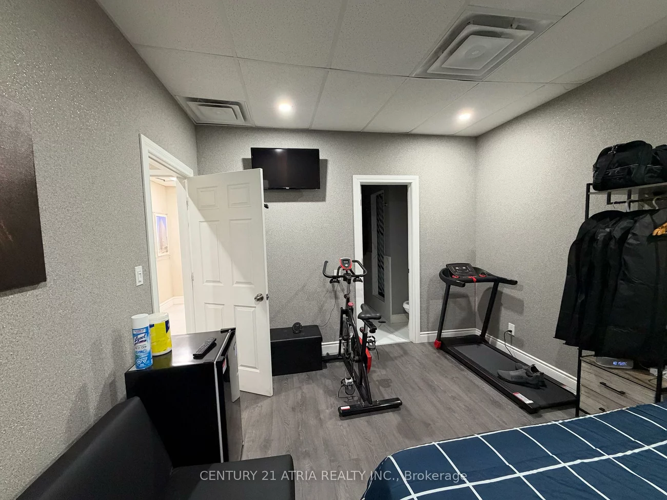 755, Queensway, Dixie, Mississauga